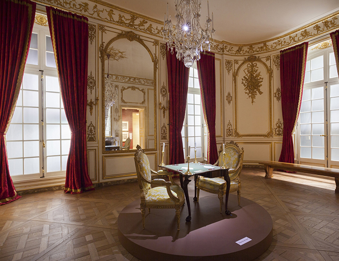 The Groves Foundation established The MPLS institute of art – 18th century French Room.